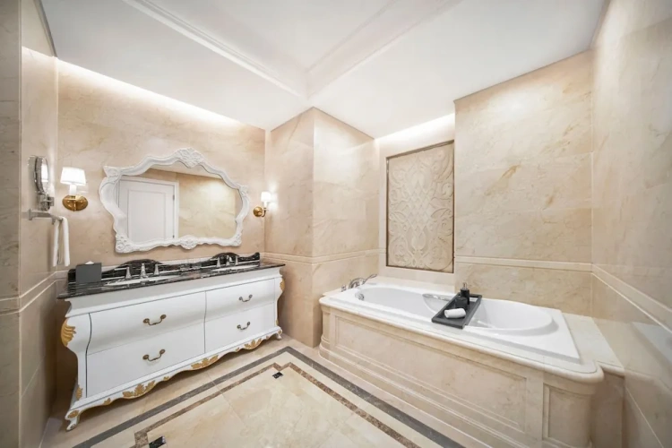Executive Double Suite with balcony and with garden view