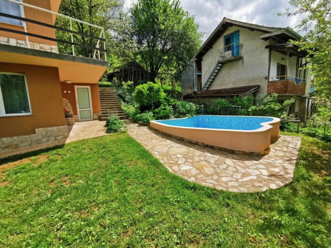 Villa Aqua
