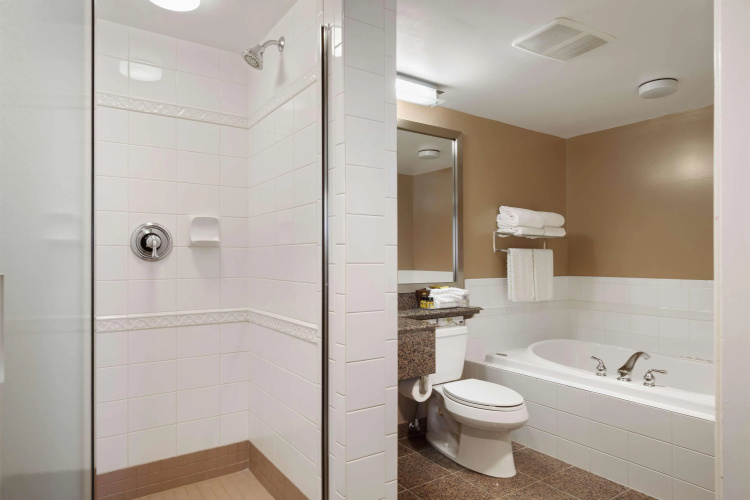 Best Western Plus Columbia River Hotel photo 10
