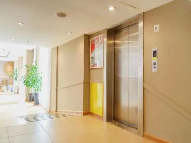 Home Inn (Foshan Daliang Feima Road)