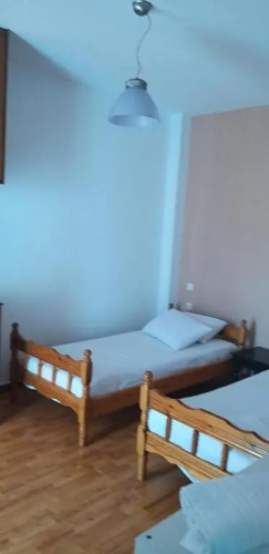 3 bedrooms house