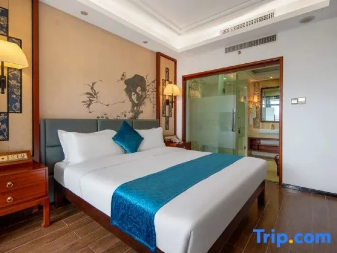 Twin Family Suite with balcony