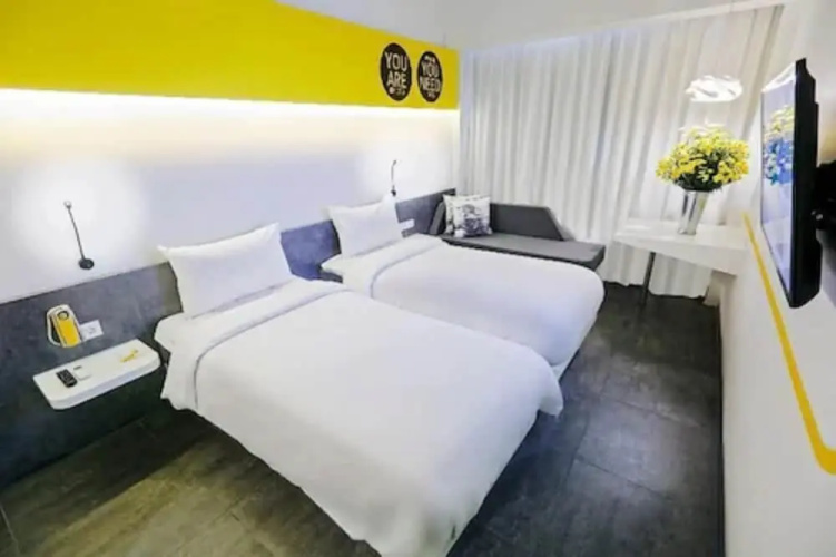 YELLO Paskal Bandung