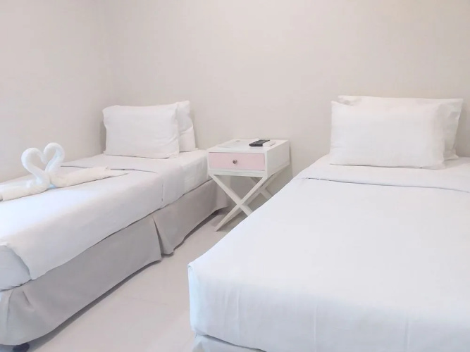 Cakefully Yours Hotel
