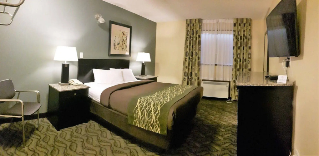 Lacombe Motor Inn