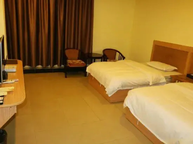 Foshan Xinxin Hotel (Sanshui Square)
