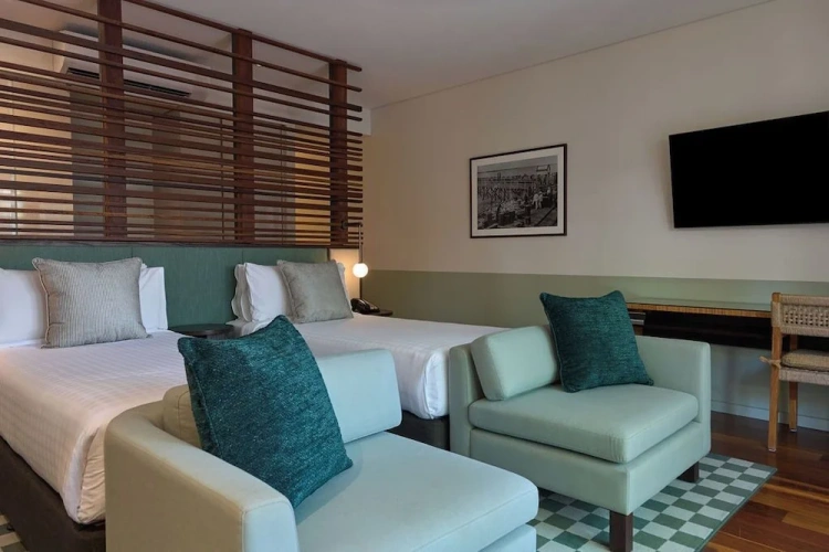 Standard Twin room with garden view