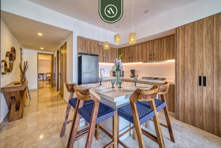 Oceanview 1 BR Condo - Beach - Multiple Pools