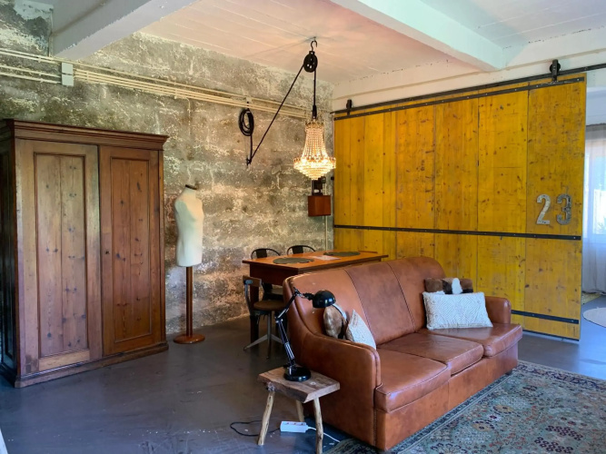 Loft - Casinha à Porta