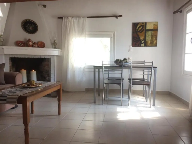 2 Bedrooms Cottage