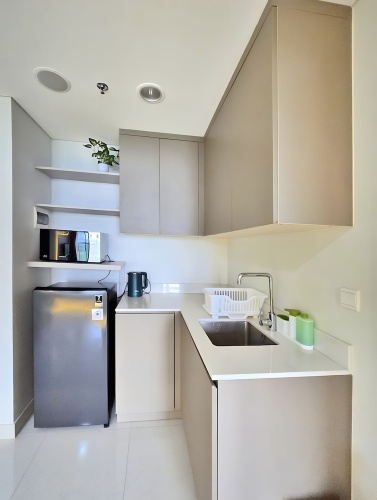 1 Bedroom Apartment with city view