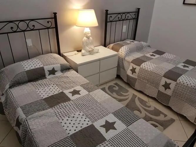 Leonardo Apartment