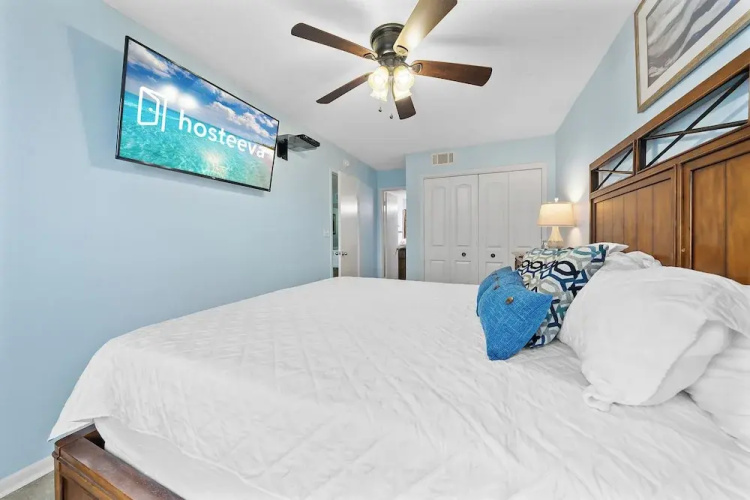 Island Winds West 471