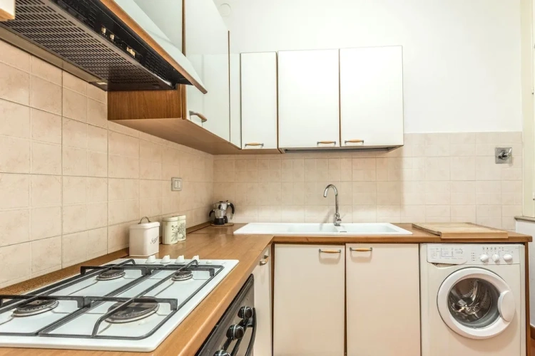 3 Bedrooms Apartment