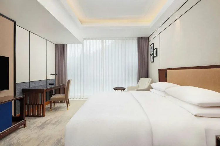 Four Points By Sheraton Anshun, Huangguoshu