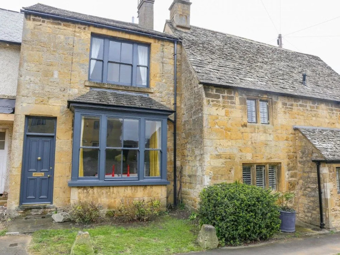 The Cottage at Broadway