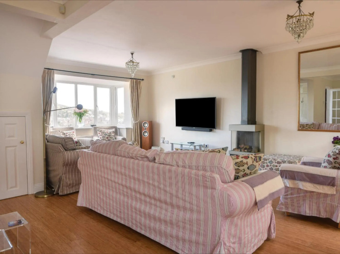 9 St Georges Hill