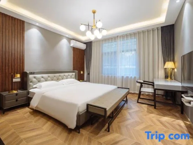 Deluxe Double Suite
