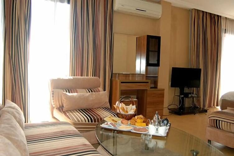 Hotel De La Corniche