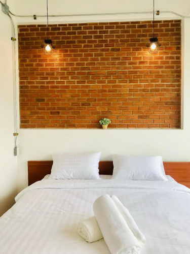 Joy Hotel