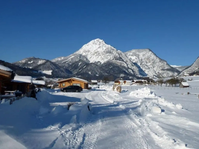 2 Bedrooms Chalet