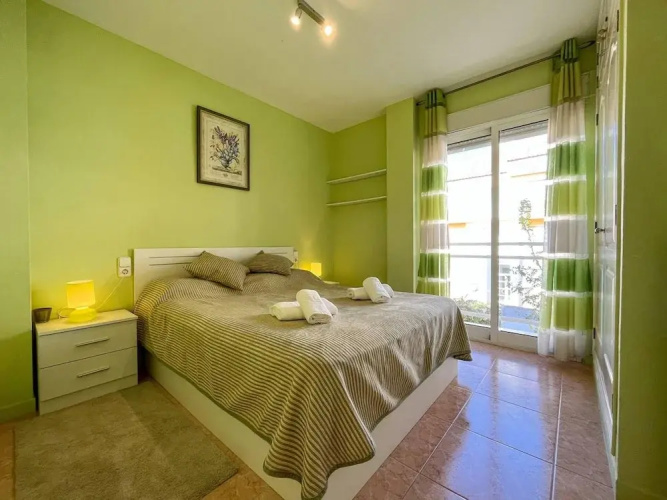 2-bed Apartament Rosaleda Monterey