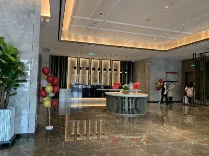Qingyang Champs Elysees Hotel