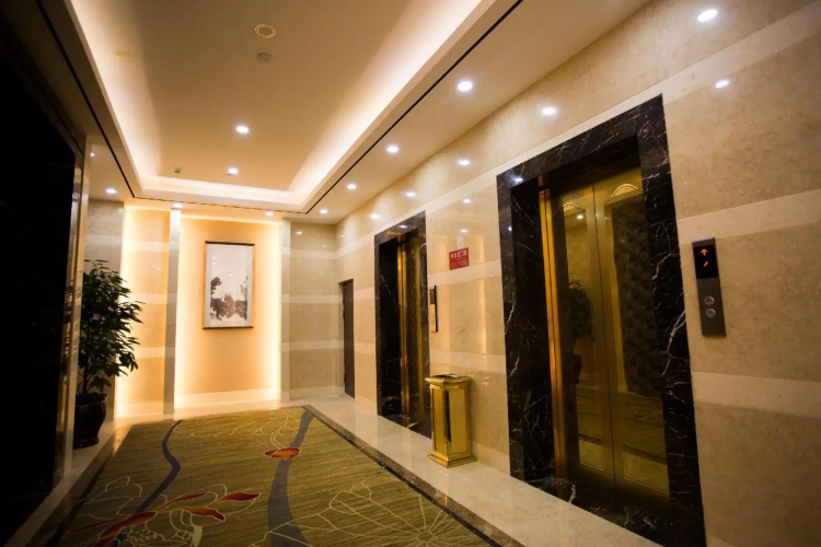 Dongting Hotel