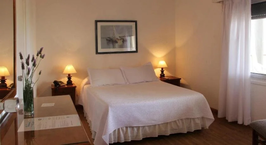 Hotel Bravamar