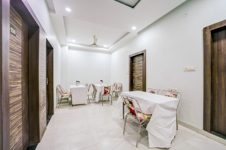 Super Collection O Ujjain City Centre Formerly Hotel Olive Inn