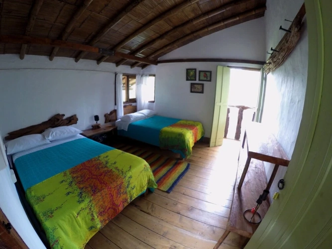 Standard Twin room with mountain view
