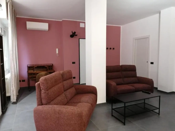 3 Bedrooms Apartment