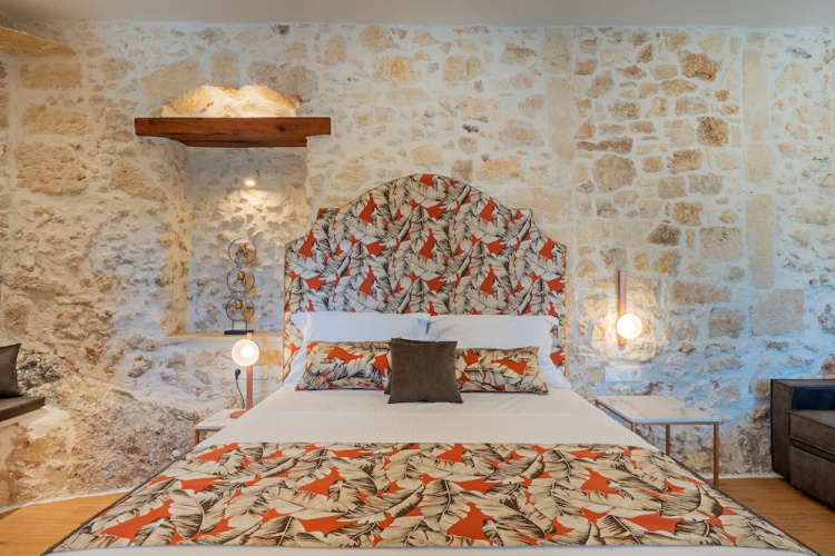 Venetian Charming ,stone-built Apartment Rethymno