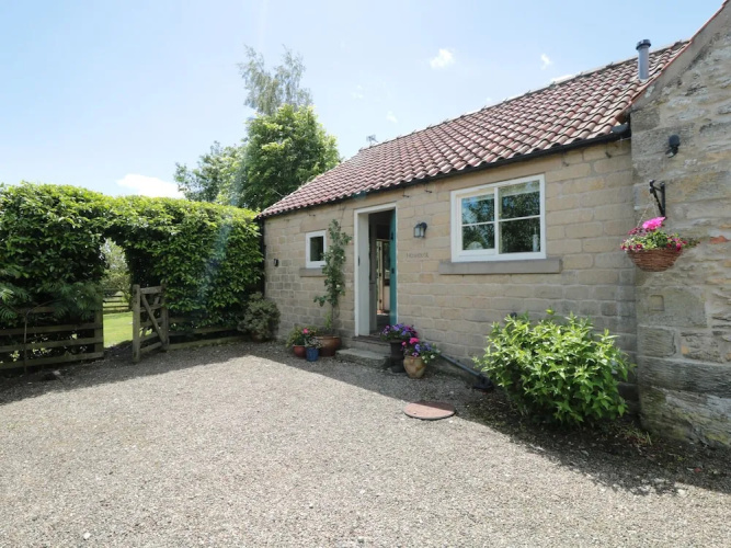 Henhouse Cottage