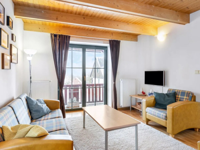 Holiday Hill 42404