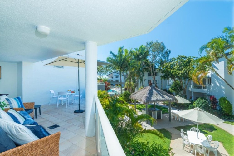 2 Bedrooms Superior Apartment with garden view