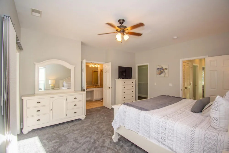 712 Bonito Dr