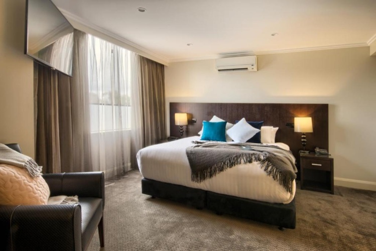 Standard Twin room with view