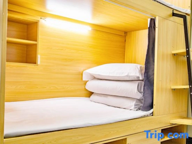 Bed in Dorm (female dorm)
