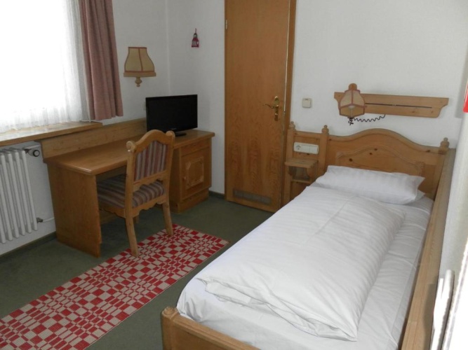 Standard Double room with lake view