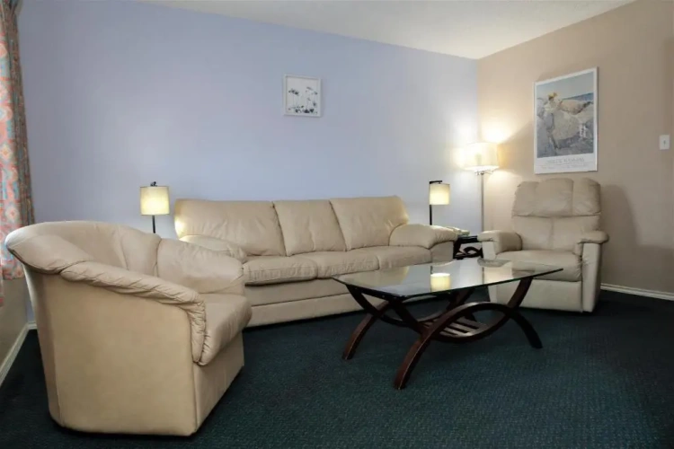 Deluxe Quadruple Suite