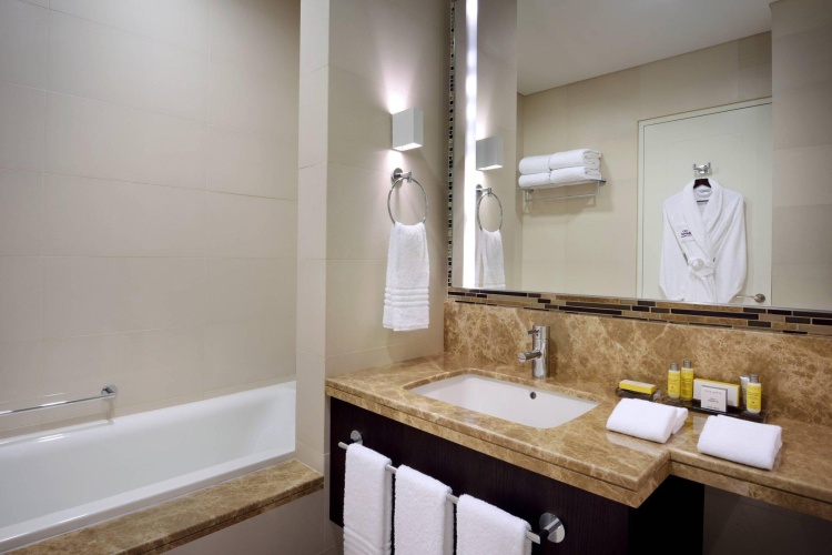 2 Bedrooms Quadruple Apartment