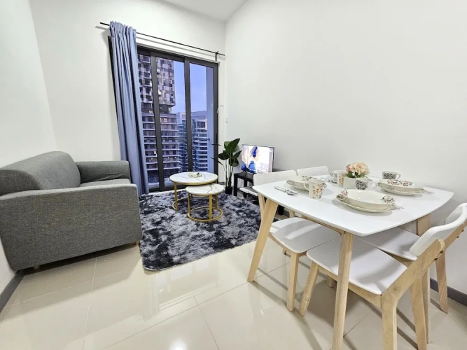 2 Bedrooms Apartment