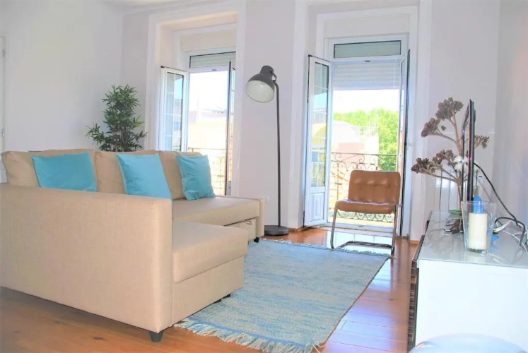 Sunny, central and comfy Ap. in Av. da Liberdade