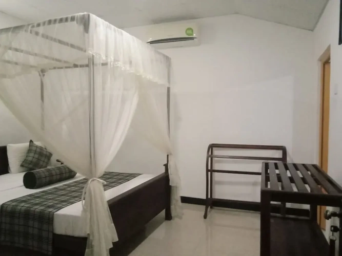 Standard Double Basement room