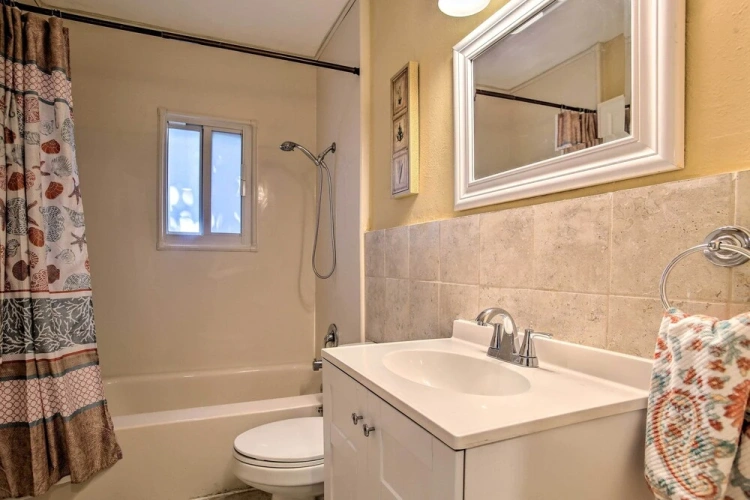3 Bedrooms Cottage