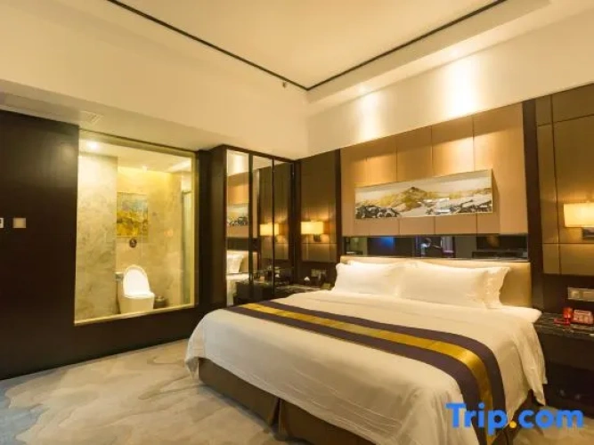 Deluxe Double Suite