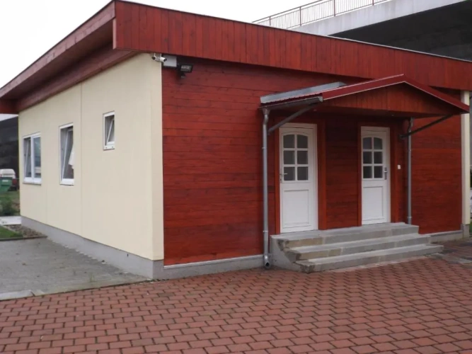 3 Bedrooms Bungalow