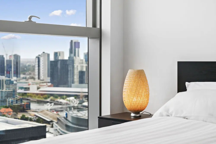 ABIGAIL, 2BDR Docklands Apartment