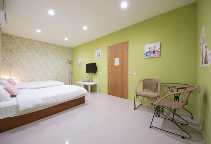 Standard Triple room